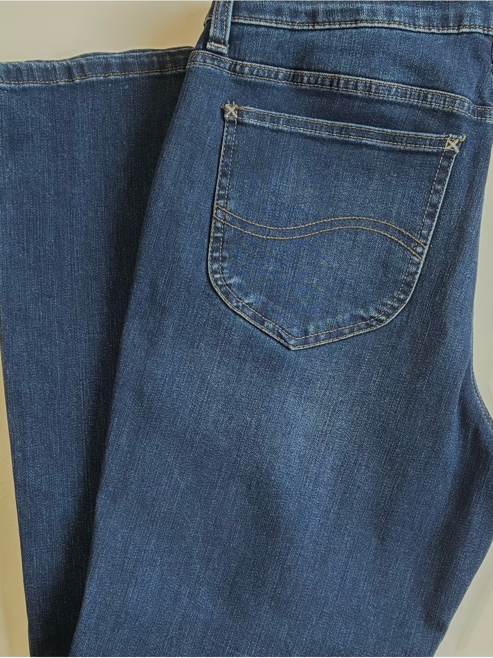 Women’s Lee Bootcut Legendary Jeans - Picture 7 of 14